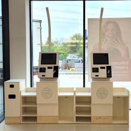 Zabudowa strefy kasowej Rossmann