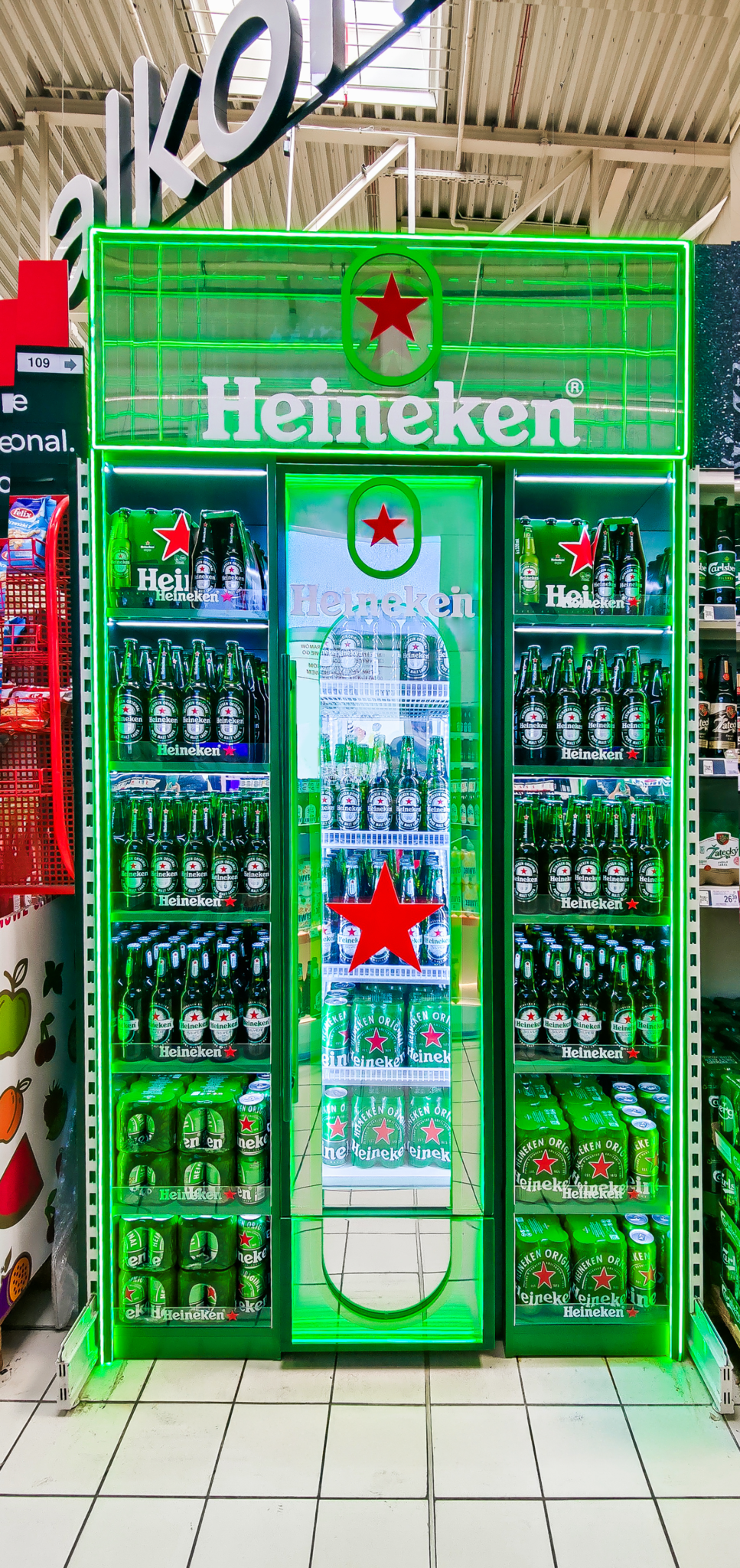 New Heineken shelf structure